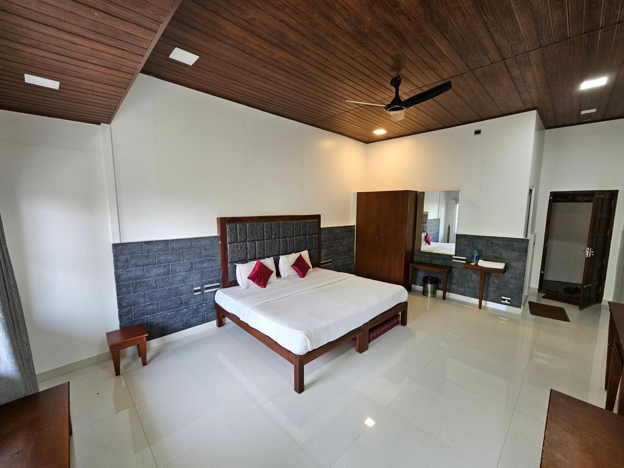 Bed and Breakfast Misty Bush Муннар Экстерьер фото